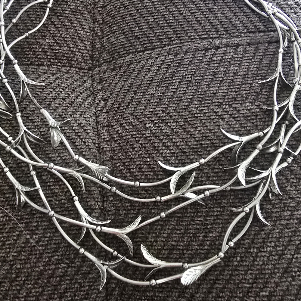 Elegant Silver Leaf Necklace